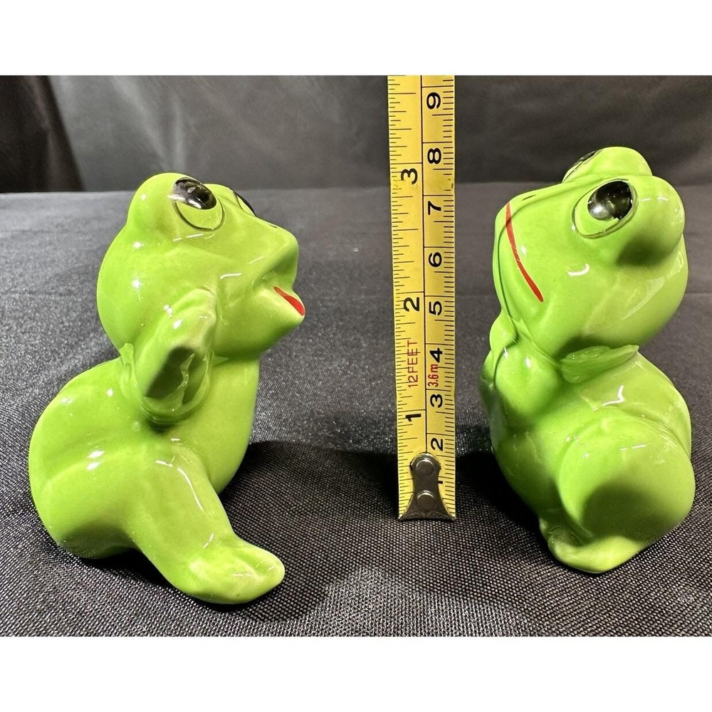 Vintage 1986 Artmark Froggy Frog Salt Pepper Shakers Ceramic Taiwan w/ Box - Picture 7 of 9